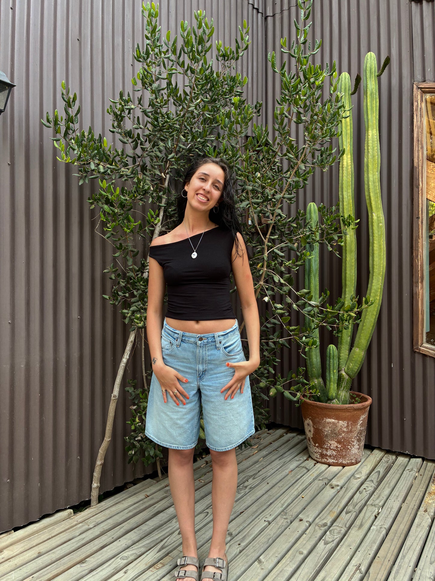 Top asimétrico - Negro