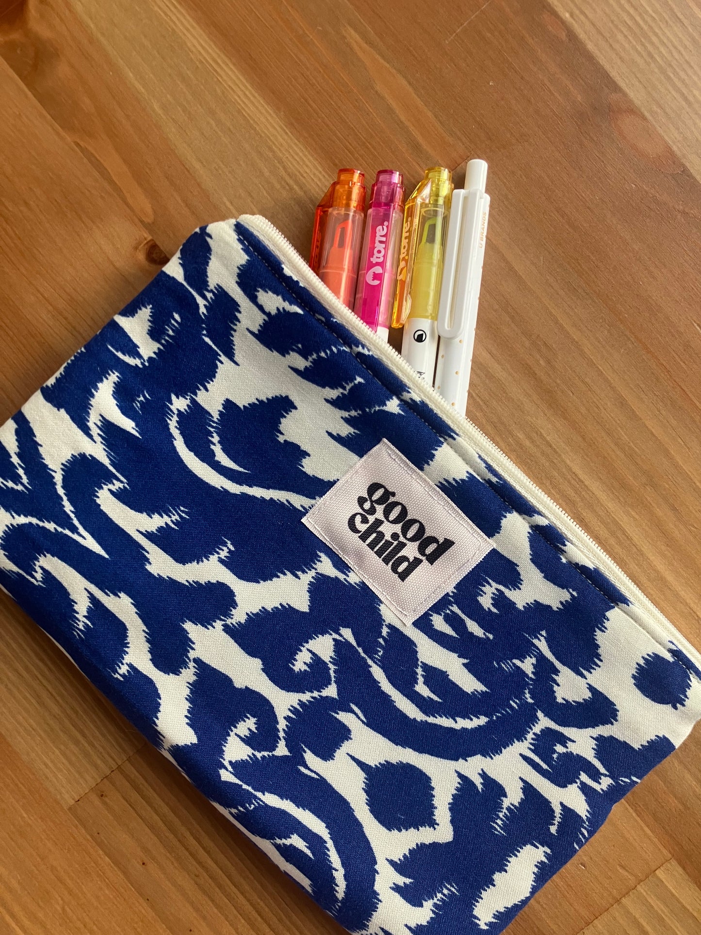 Estuche mediano